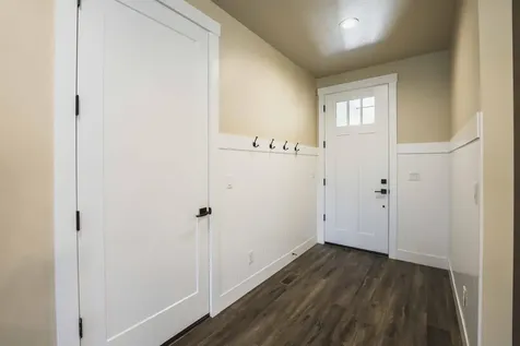 2668 NW 25th Street Redmond OR 97756