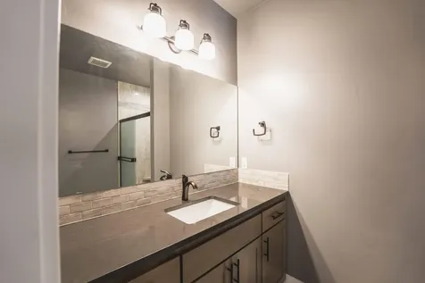 2668 NW 25th Street Redmond OR 97756