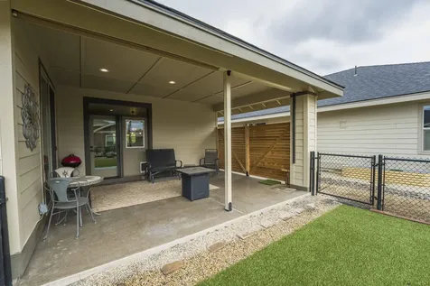2668 NW 25th Street Redmond OR 97756