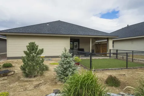 2668 NW 25th Street Redmond OR 97756