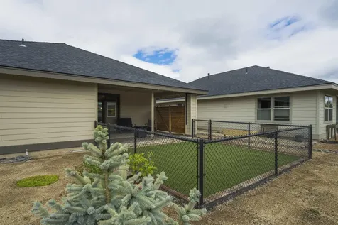 2668 NW 25th Street Redmond OR 97756