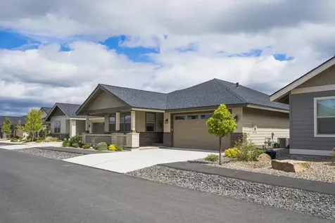 2668 NW 25th Street Redmond OR 97756