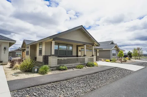 2668 NW 25th Street Redmond OR 97756