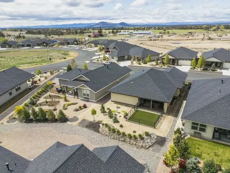 2668 NW 25th Street Redmond OR 97756