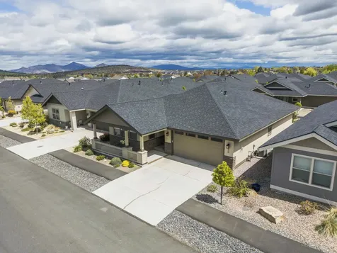 2668 NW 25th Street Redmond OR 97756