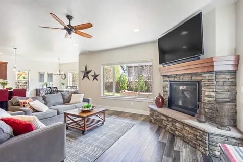 63322 NW Thoroughbred Place Bend OR 97703