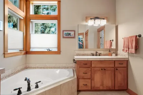 1222 NW Constellation Drive Bend OR 97703