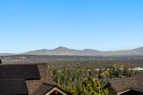 1222 NW Constellation Drive Bend OR 97703