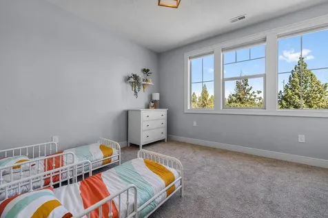 17816 SW Mount Saint Helens Drive Powell Butte OR 97753