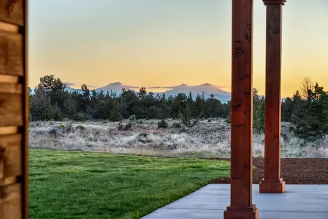 17816 SW Mount Saint Helens Drive Powell Butte OR 97753