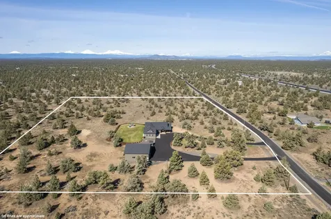 17816 SW Mount Saint Helens Drive Powell Butte OR 97753