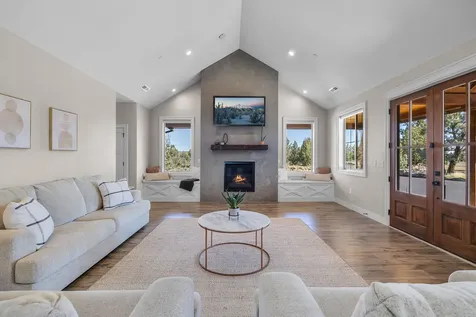 17816 SW Mount Saint Helens Drive Powell Butte OR 97753