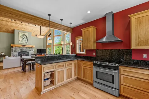 545 Conifer Way Ashland OR 97520