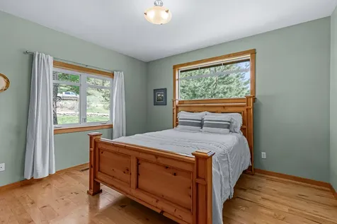 545 Conifer Way Ashland OR 97520