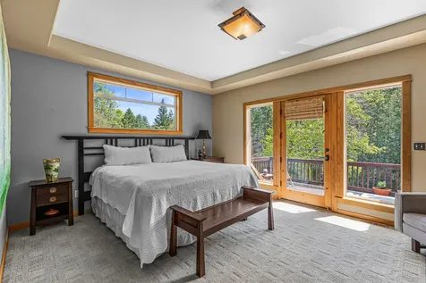 545 Conifer Way Ashland OR 97520