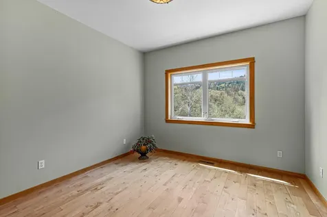 545 Conifer Way Ashland OR 97520