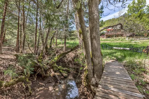 545 Conifer Way Ashland OR 97520