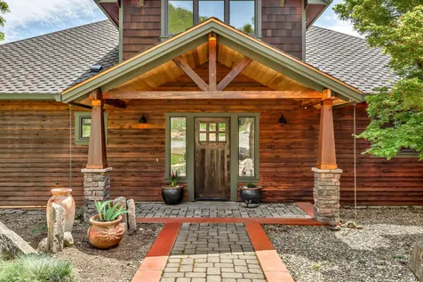 545 Conifer Way Ashland OR 97520