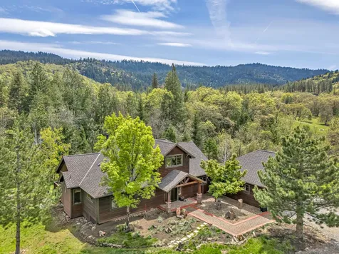 545 Conifer Way Ashland OR 97520