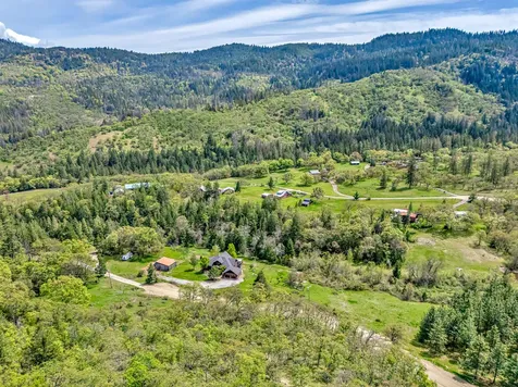 545 Conifer Way Ashland OR 97520