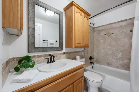 107 NW Cedar Avenue Redmond OR 97756