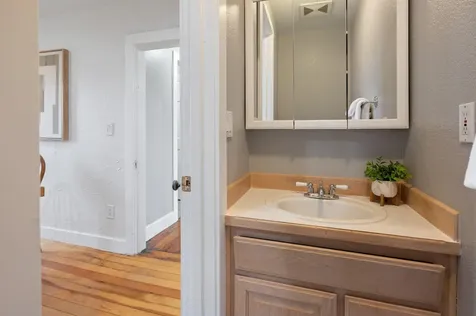107 NW Cedar Avenue Redmond OR 97756