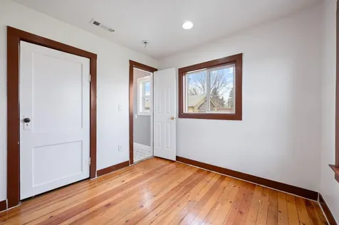 107 NW Cedar Avenue Redmond OR 97756