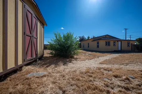 107 NW Cedar Avenue Redmond OR 97756