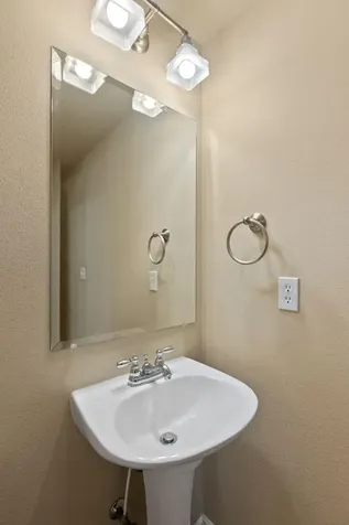 2749 NW Cedar Avenue Redmond OR 97756