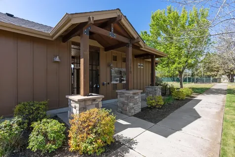 2749 NW Cedar Avenue Redmond OR 97756