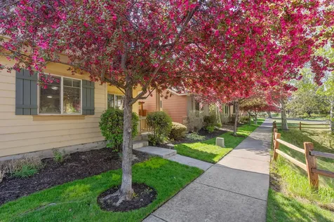 2749 NW Cedar Avenue Redmond OR 97756