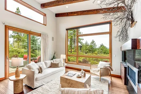 61069 Bachelor View Road Bend OR 97702