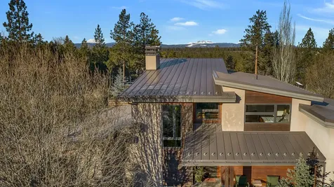 61069 Bachelor View Road Bend OR 97702