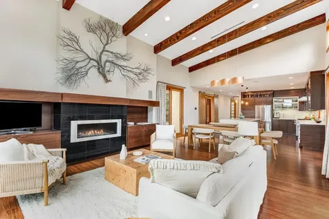 61069 Bachelor View Road Bend OR 97702