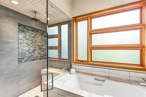 61069 Bachelor View Road Bend OR 97702