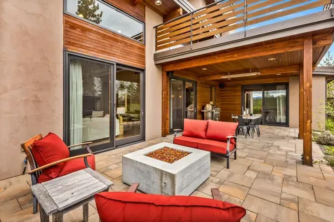 61069 Bachelor View Road Bend OR 97702