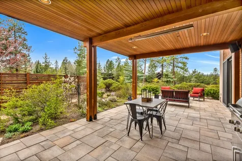 61069 Bachelor View Road Bend OR 97702