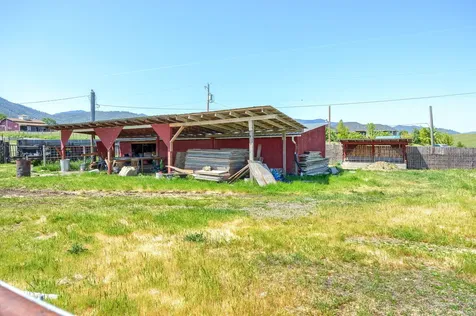 300 Staples Lane Ashland OR 97520