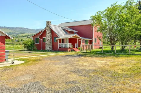 300 Staples Lane Ashland OR 97520
