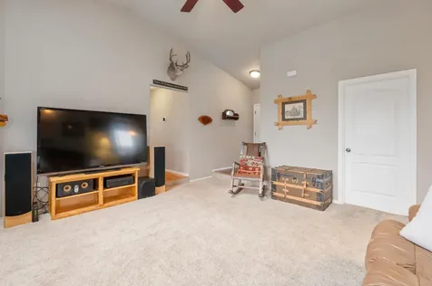 2560 NE 5th Street Redmond OR 97756