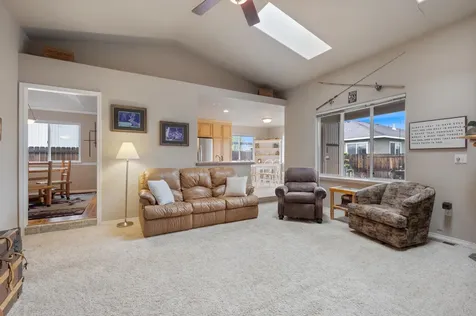 2560 NE 5th Street Redmond OR 97756