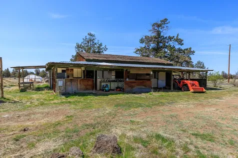 7858 SW 61st Street Redmond OR 97756