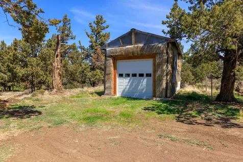 7858 SW 61st Street Redmond OR 97756