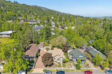 263 Oak Street Ashland OR 97520