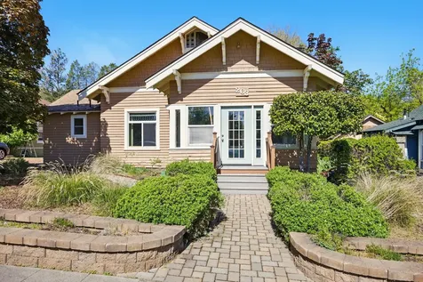 263 Oak Street Ashland OR 97520