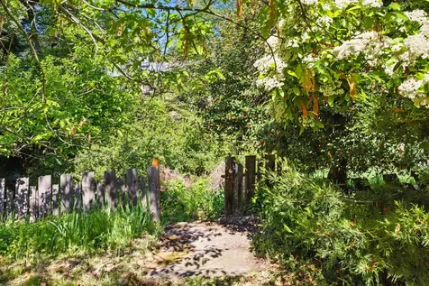 263 Oak Street Ashland OR 97520