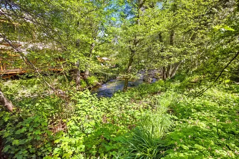 263 Oak Street Ashland OR 97520