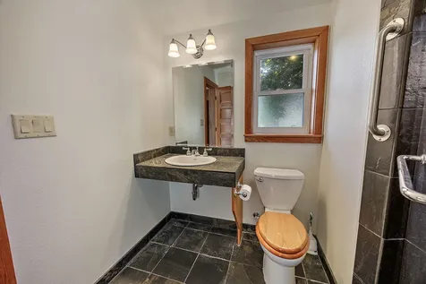 263 Oak Street Ashland OR 97520