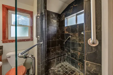 263 Oak Street Ashland OR 97520