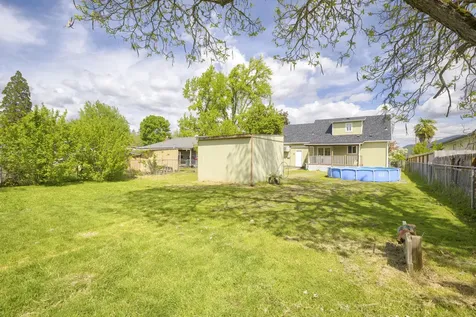 1420 Daisy Lane Grants Pass OR 97527